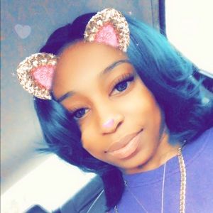 Meet your Posher, Justina